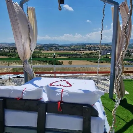Maremonti Glamping Luxury tent